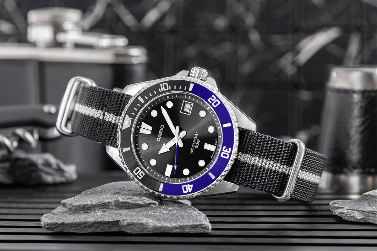 Zegarek Męski CASIO MDV-10C-1A2VEF + BOX